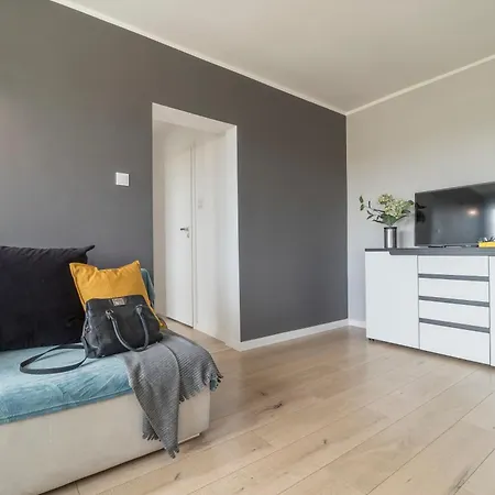 Legnicka Close To The Center Of By Rent Like
